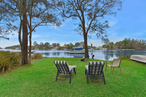 Aqua Adventures Retreat. Waterfront Playground - Accommodation Perth 0