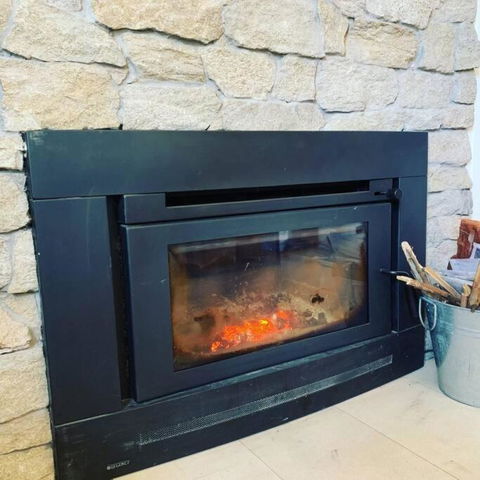 Apollo Bay Oceanview Mountain Retreat, Pet Friendly, EV Station, Fireplace - Accommodation Perth 4
