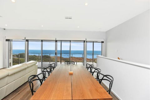 Avaya Sellicks Beachfront Getaway- Wifi - Accommodation Perth 0