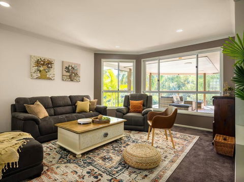Arcadia 5BR Golfside Parkview Mansion-Tranquil, Huge Deck - Accommodation Perth 0