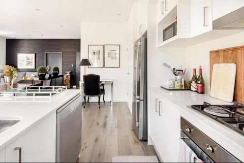 B312S - Luxury Waverton Apartment - Accommodation Perth 4