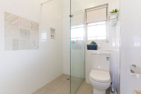 B7 Crawley Apartment 1 BRM & Sleepout Near UWA - Accommodation Perth 1