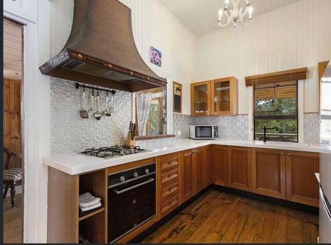 Barney Creek Vineyard Cottages - Accommodation Perth 1