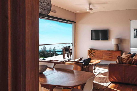 BAY PROPERTIES . The Chill - Accommodation Perth 0