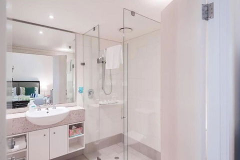 Azure Harmony - A Breezy Hideaway At The Beach Club - Accommodation Perth 4