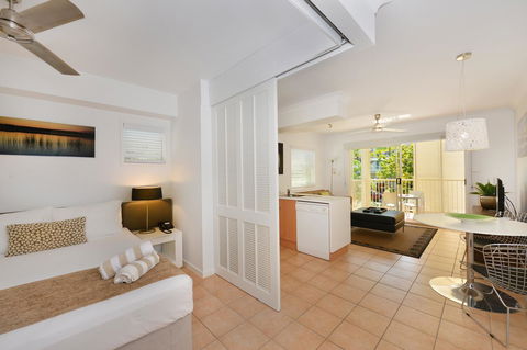 Port Douglas Apartments - Adults Only Oasis - Accommodation Perth 30