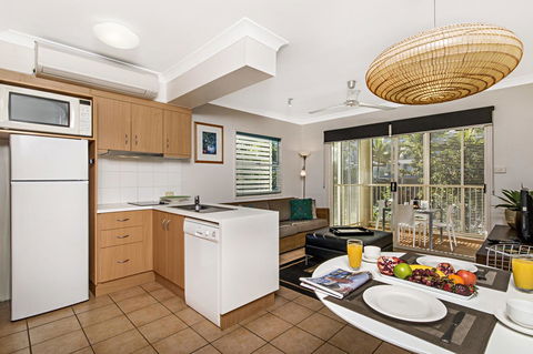 Port Douglas Apartments - Adults Only Oasis - Accommodation Perth 15