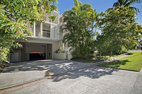 Port Douglas Apartments - Adults Only Oasis - Accommodation Perth 43