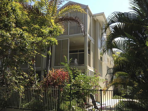 Port Douglas Apartments - Adults Only Oasis - Accommodation Perth 38