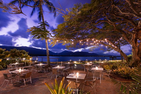 Hilton Cairns - Accommodation Perth 24