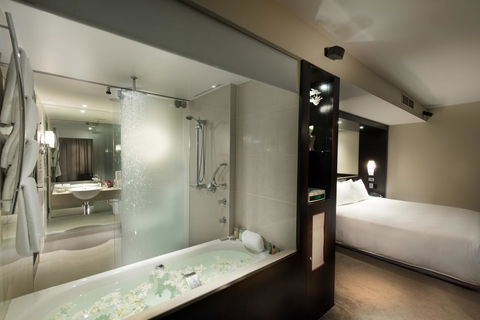 Hilton Cairns - Accommodation Perth 19