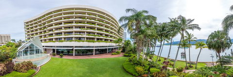 Hilton Cairns - Accommodation Perth 18