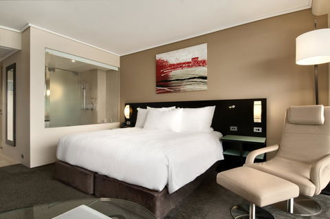 Hilton Cairns - Accommodation Perth 34