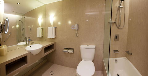 Hilton Cairns - Accommodation Perth 28