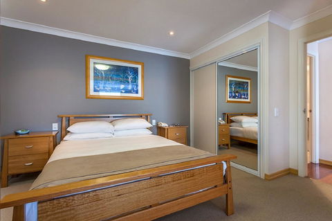 Eastgate On The Range Motel - Perth Resorts 11