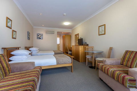 Eastgate On The Range Motel - Perth Resorts 6