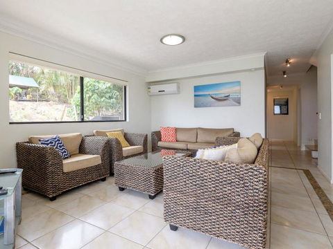 Mooloomba Five - Accommodation Perth 13
