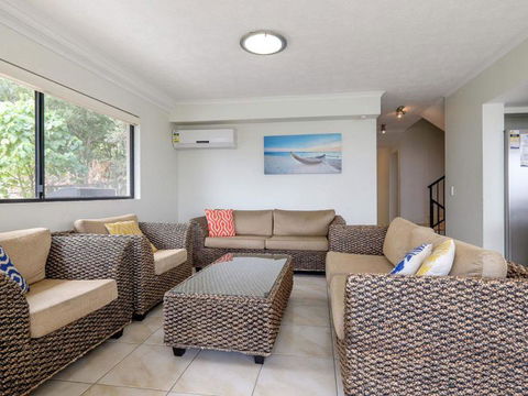 Mooloomba Five - Accommodation Perth 14