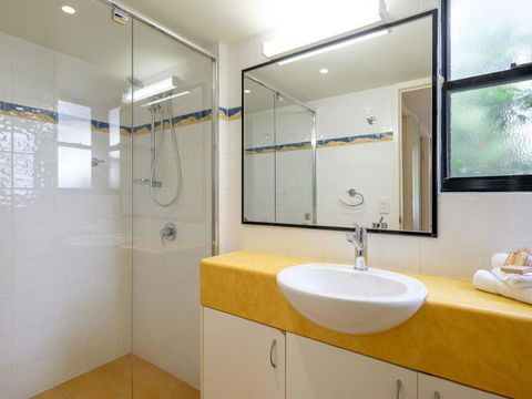 Mooloomba Five - Accommodation Perth 2