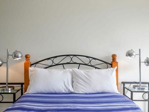 Mooloomba Five - Accommodation Perth 17