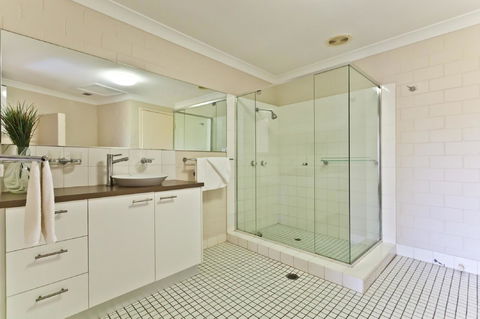The Islander - Accommodation Perth 38
