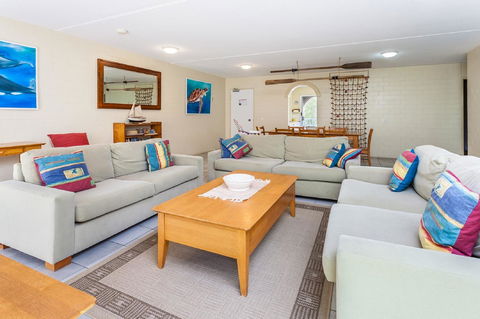 The Islander - Accommodation Perth 40