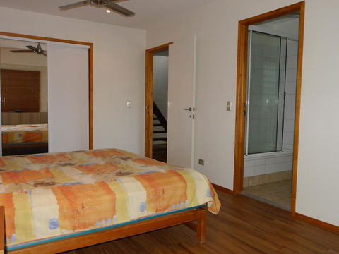 Shell Seeker - Accommodation Perth 9