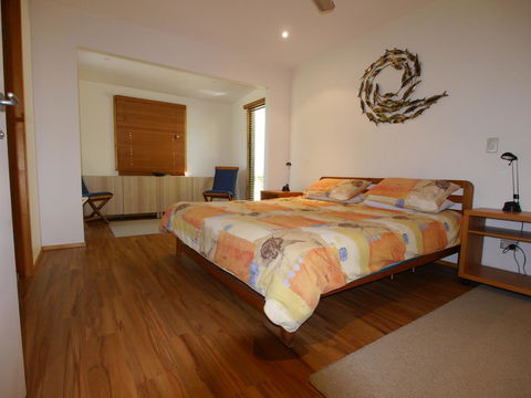Shell Seeker - Accommodation Perth 8