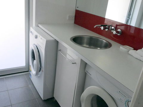 A AAA C-SHACK - Accommodation Perth 15