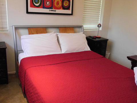 A AAA C-SHACK - Accommodation Perth 17