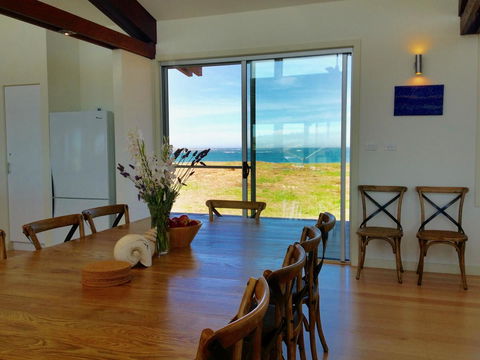 Turnstone Beach House - Perth Resorts 2