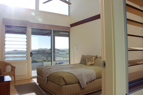 Turnstone Beach House - Perth Resorts 15