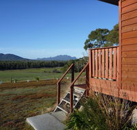 Yakkalla Holiday Cottage - Perth Resorts