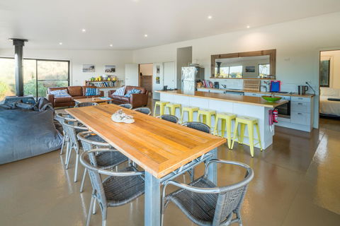 Sawyers Bay Shacks - Perth Resorts 2