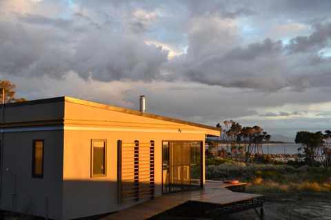 Sawyers Bay Shacks - Perth Resorts 11