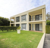 'Bagnall Views' 2/161 Government Rd - Stylish  modern duplex across the road to the waters edge - Accommodation Perth