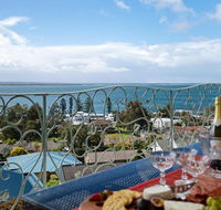 'Baylife Villa' 4a Warruga St - Large home with WIFI Netflix Aircon Linen  Spectacular Views - Accommodation Perth