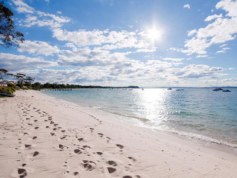 'Beachside' Shoal Bay, Unit 4 - Perth Resorts 1