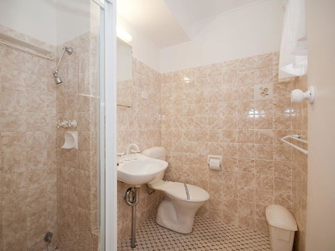 'Beachside' Shoal Bay, Unit 6 - Perth Resorts 1