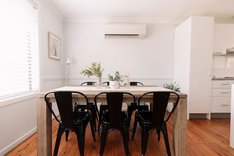 'Comfy & Cosy' - Close To Hospital, Cadia And Early Riser CafÃ© - Perth Resorts 3