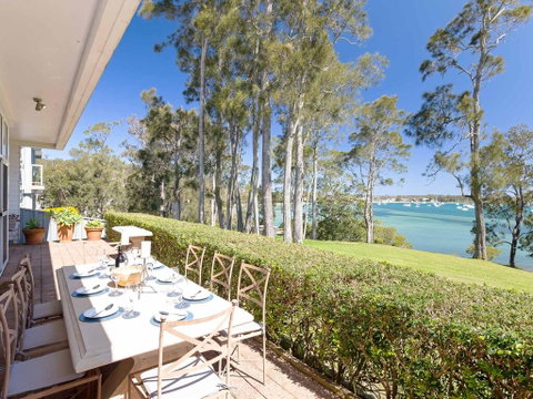'Corlette Waterfront', 2/44 Danalene Parade - Waterfront Luxury, WIFI, Aircon, Boat Parking - Accommodation Perth 1