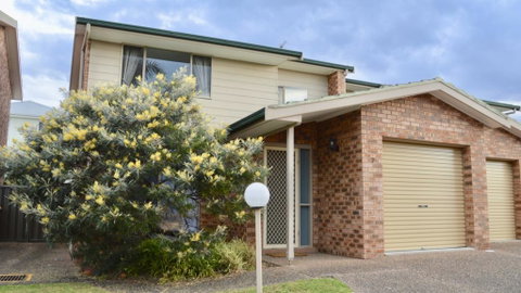 'Lighthouse Palms' - Accommodation Perth 3