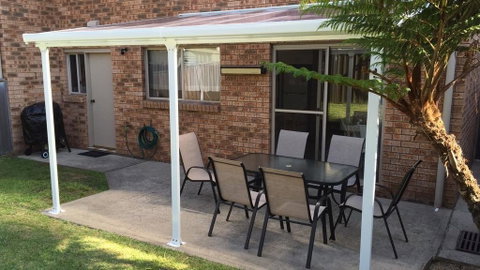'Lighthouse Palms' - Accommodation Perth 0