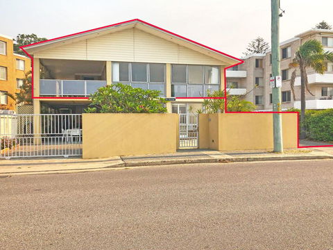 'Mooring Two Upstairs', 23 Shoal Bay Rd - Stunning Views, WIFI, Air Conditioning And Boat Parking - Perth Resorts 0