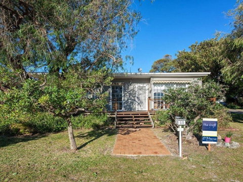 'The Croft' 11 Boulder Bay Rd - Cosy Beach House With Aircon & Only 270m To The Beach - Accommodation Perth 0