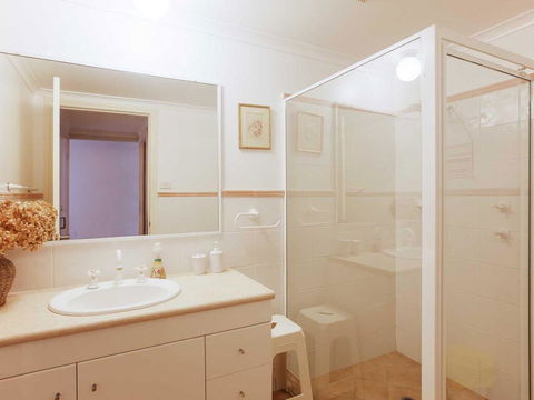 1 'Peninsula Waters', 2-4 Soldiers Point Road - Aircon, Pool & Massive Outdoor Area - Accommodation Perth 3