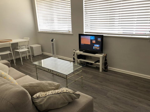 1 Bedroom Unit In Heart Of Elsternwick - Accommodation Perth 3