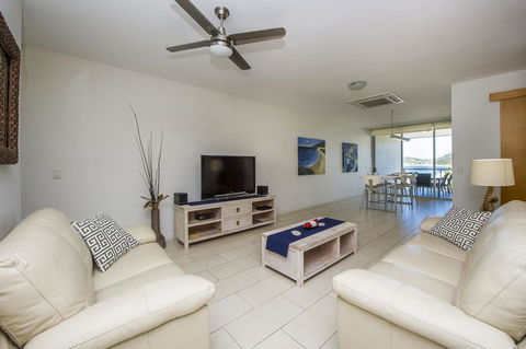 1 Bright Point Apartment 1401 - Accommodation Perth 1
