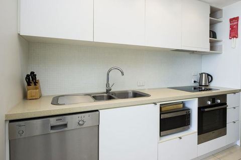 1 Bright Point Apartment 1401 - Accommodation Perth 3