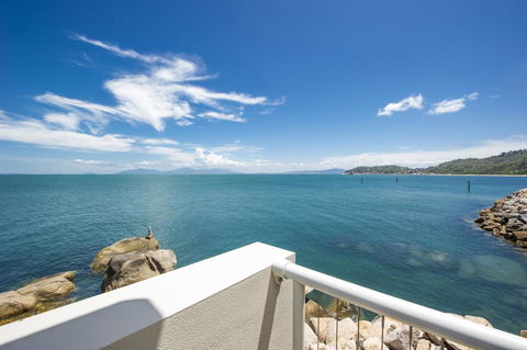1 Bright Point Apartment 4202 - Accommodation Perth 0